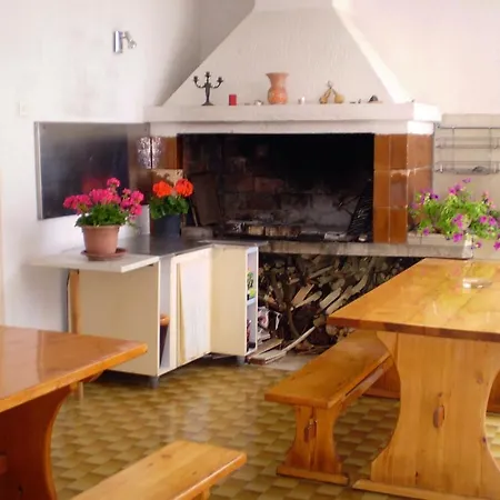 - Diklo 5880d Apartman