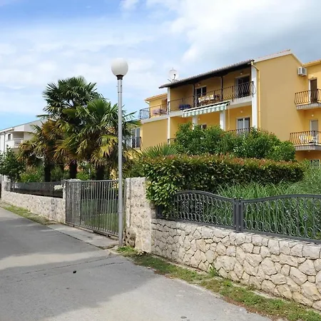 - Diklo 5880d Apartment