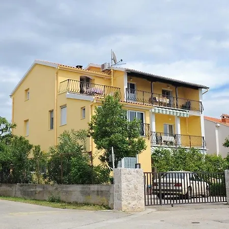 Apartment - Diklo 5880d *