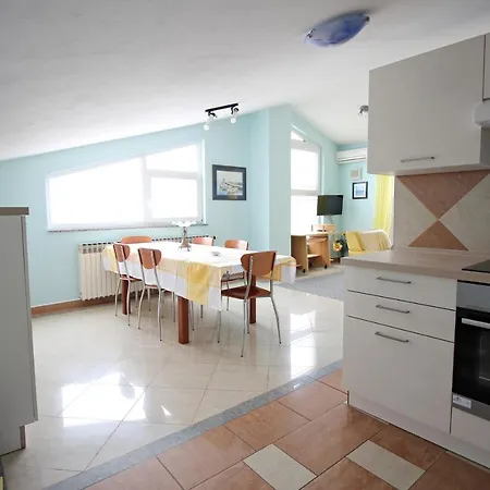 Apartment - Diklo 5880d