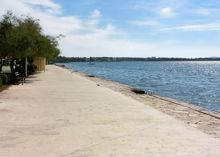 - Diklo 5880d Apartment *